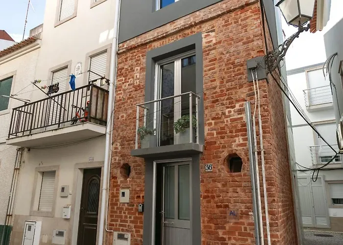 Brick House 아파트 *